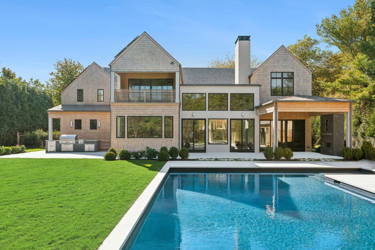 360 DUNE ROAD, WATER MILL 11976